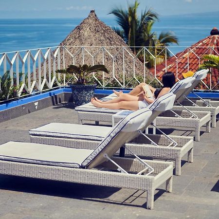 Hotel Luxury Patio Azul (Adults Only) Пуерто Валярта Екстериор снимка Rooftop pool at the Hotel