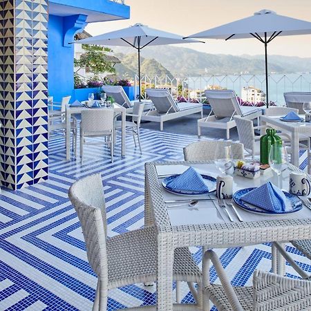 Hotel Luxury Patio Azul (Adults Only) Пуерто Валярта Екстериор снимка The rooftop bar at the hotel