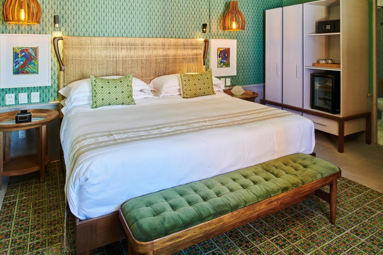 Hotel Luxury Patio Azul (Adults Only) Пуерто Валярта Екстериор снимка A bedroom at the Hotel Habita